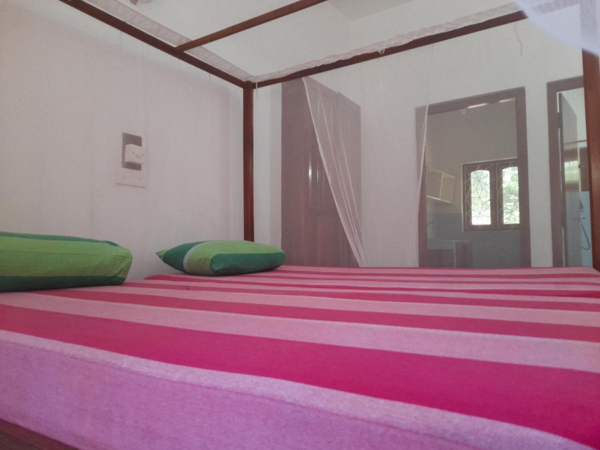 Hotel Santis Hikkaduwa Kültér fotó